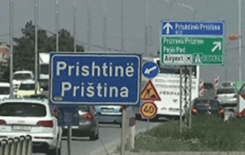 EKSPLOZIJA U PRIŠTINI: Velika <span style='color:red;'><b>materijalna šteta</b></span> ai BEZ POVREĐENH!