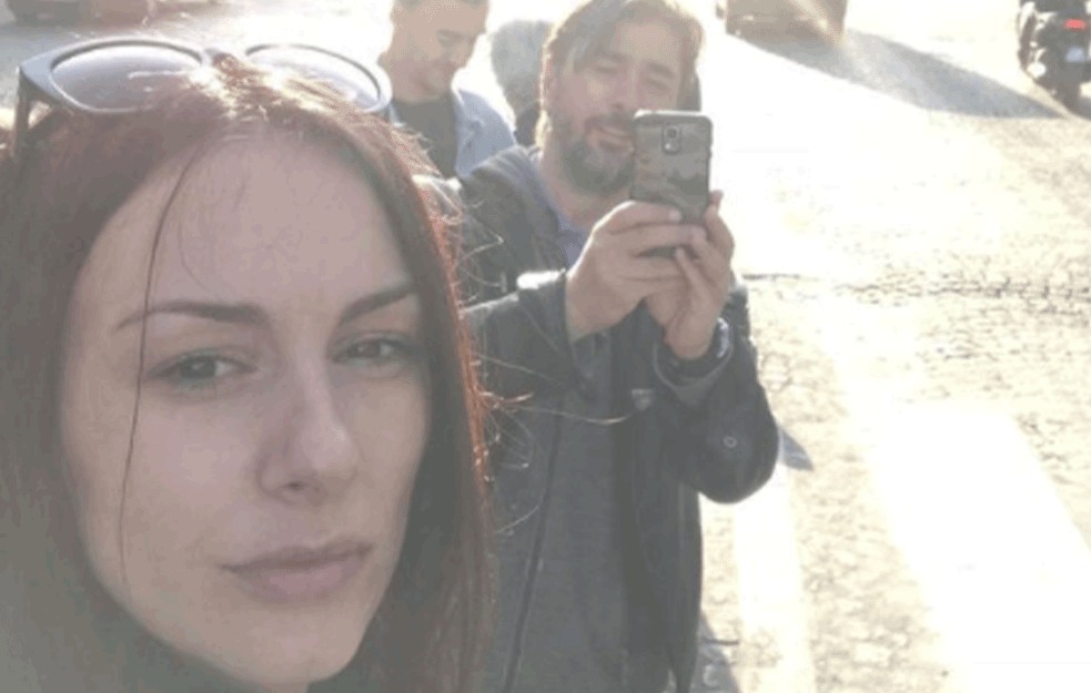 SLOBODA MIĆALOVIĆ OTKRILA DETALJE IZ BRAKA SA ĆETKOVIĆEM: 'Opterećivala sam i Vojina i sebe, bilo bi degutantno da me non-stop opominje'!  






