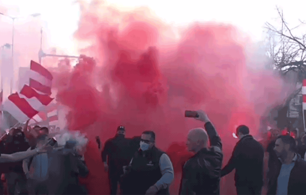 KAKO STATI NA PUT NASILJU NAVIJAČKIH HORDI? Huligani su poseban milje sa posebnim pravilima!