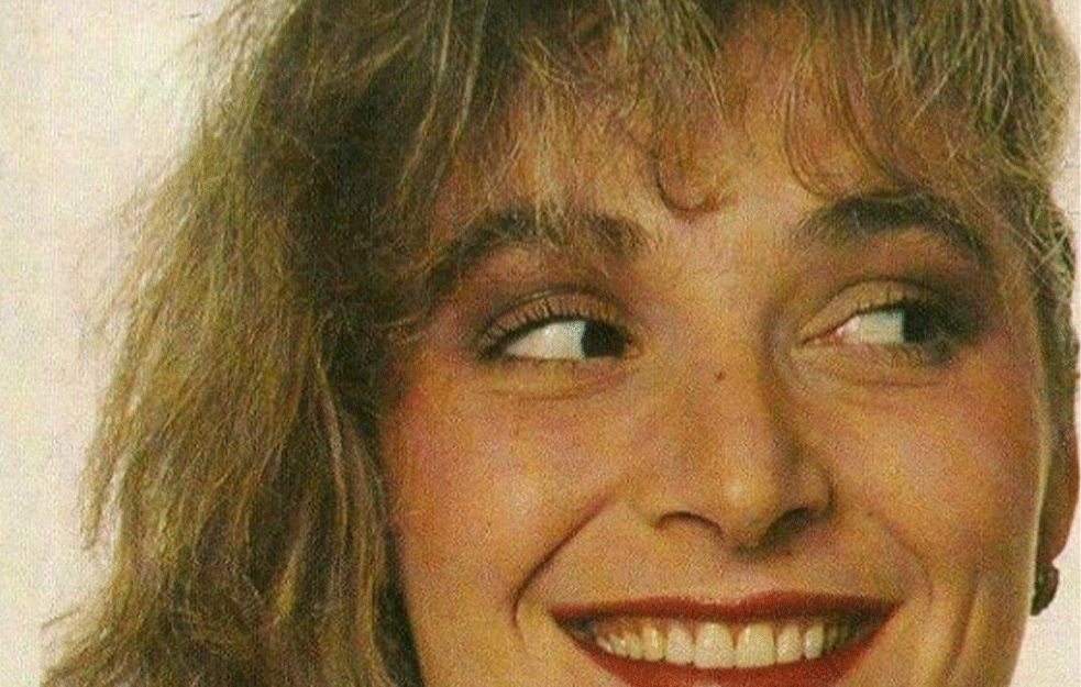 Nema ko se ne seća osmeha prve pevačice MAGAZINA: Ljiljana Nikolovska <span style='color:red;'><b>živi u Americi</b></span>, a evo kako izgleda (FOTO+VIDEO)