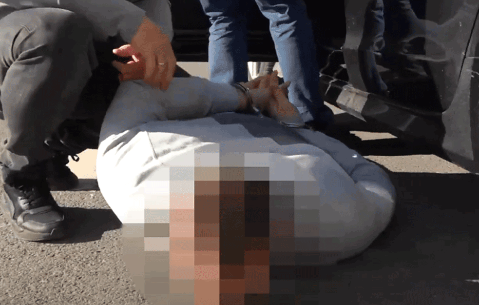 BRZIM AKCIJAMA POLICIJE UHAPŠENI BEOGRAĐANI: <span style='color:red;'><b>Pronađen kokain</b></span>, marihuana i HEROIN!