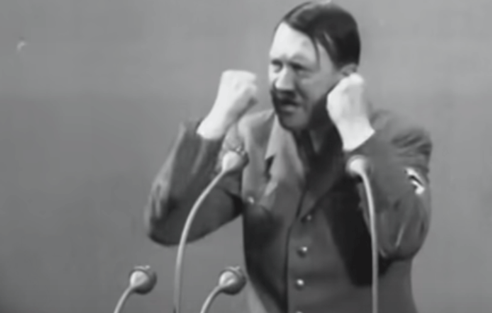 DAN KADA JE HITLER PUCAO SEBI U GLAVU: Ovako su izgledali poslednji trenuci zločinca u bunkeru!