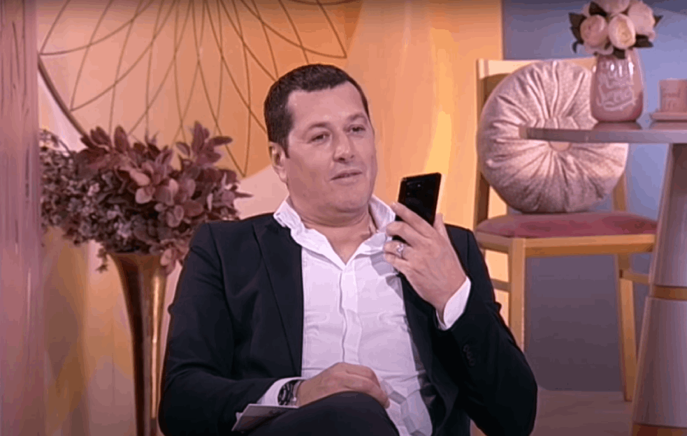 ACO PEJOVIĆ ZAPROSIO SUPRUGI NAKON 7 DANA: <span style='color:red;'><b>Folker</b></span> otkrio da je kasnio na venčanje (FOTO+VIDEO)
