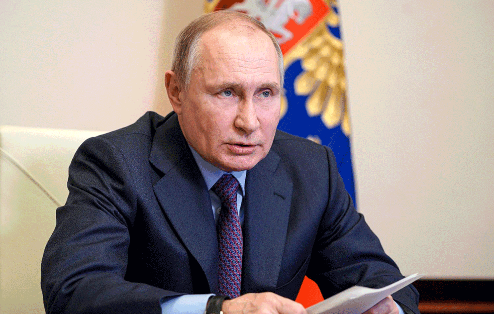 `SAMO NEKA PROBAJU`! Putin zagrmeo, Rusiji NIKO NE MOŽE da ograniči prisustvo na <span style='color:red;'><b>Arktik</b></span>u