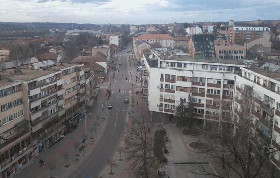 TRAGEDIJA! TINEJDŽER NA <span style='color:red;'><b>ROLERI</b></span>MA POGINUO KOD MLADENOVCA: Lekari samo konstatovali SMRT! 