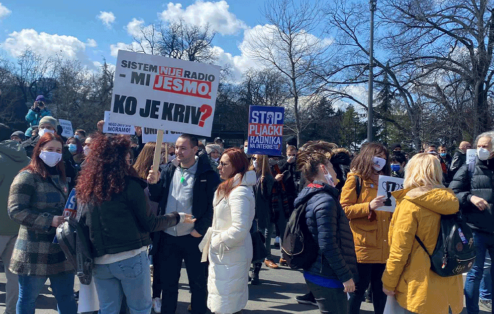 Deo FRILENSERA NEZADOVOLJAN dogovorom sa Vladom: Najavljuju za vikend nove PROTESTE!