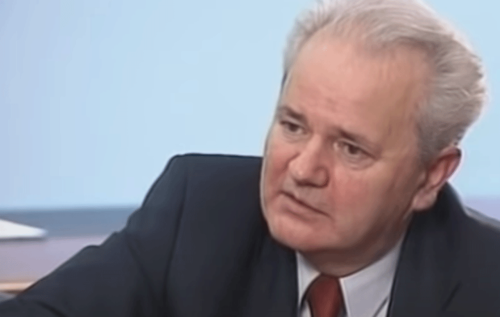 <span style='color:red;'><b>REZIDENCIJA</b></span> SLOBODANA MILOŠEVIĆA BOMBARDOVANA JE NA DANAŠNJI DAN: NATO projektili uništili su vilu u Užičkoj 15