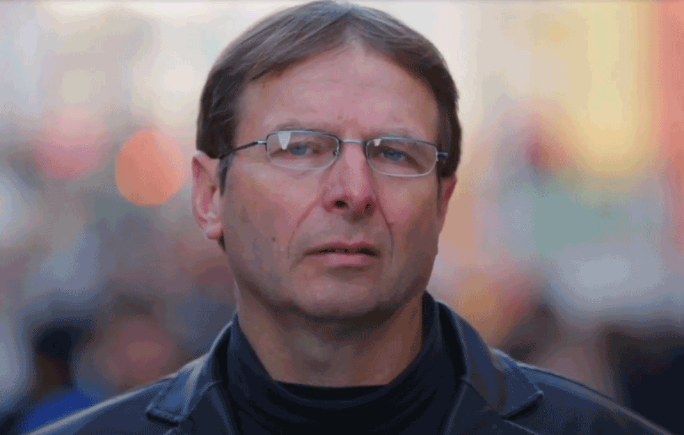 TVRDIO DA KORONA NE POSTOJI PA  UMRO OD NJE: Norveški TEORETIČAR ZAVERE preminuo posle KOVID ŽURKE!