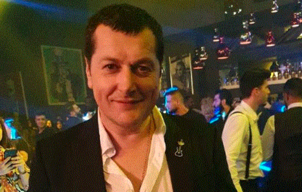 ĆERKE ACE PEJOVIĆA SU PRELEPE I VEOMA USPEŠNE! Jedna je završila fakultet, a druga studira medicinu: Evo kako izgledaju! (FOTO)

