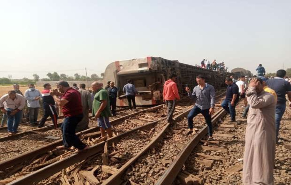 TRAGEDIJA! Povređeno više od 100 osoba u železničkoj NESREĆI: Prevrnula se ČETIRI vagona u vozu za <span style='color:red;'><b>Kairo</b></span> (VIDEO)     