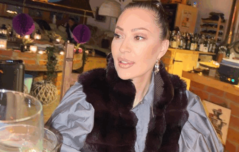 CECA ODUŠEVILA PRATIOCE USKRŠNJOM DEKORACIJOM! Dom Ražnatovića pun ZEČEVA, ŠARENIH JAJA, CVEĆA.. (VIDEO) 