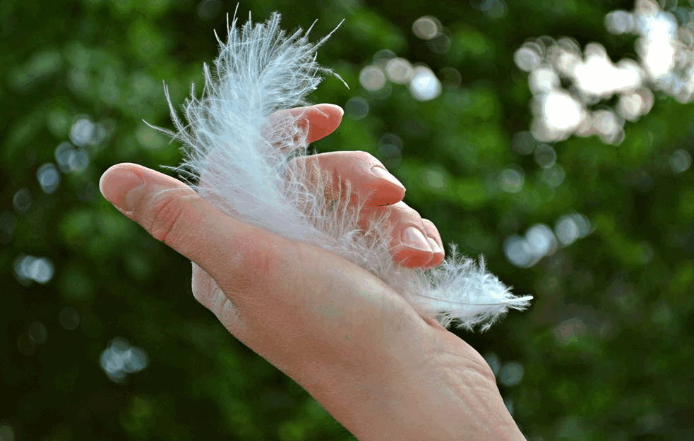 Pogledajte u svoje NOKTE! Ukoliko imate OVO na njima verovatno ste PRELEŽALI KORONU! (FOTO)