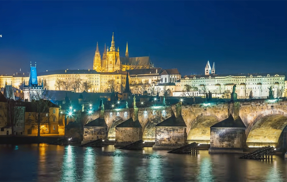 Neverovatni prizori iz Praga: 30.000 sveća za žrtve korone (FOTO)