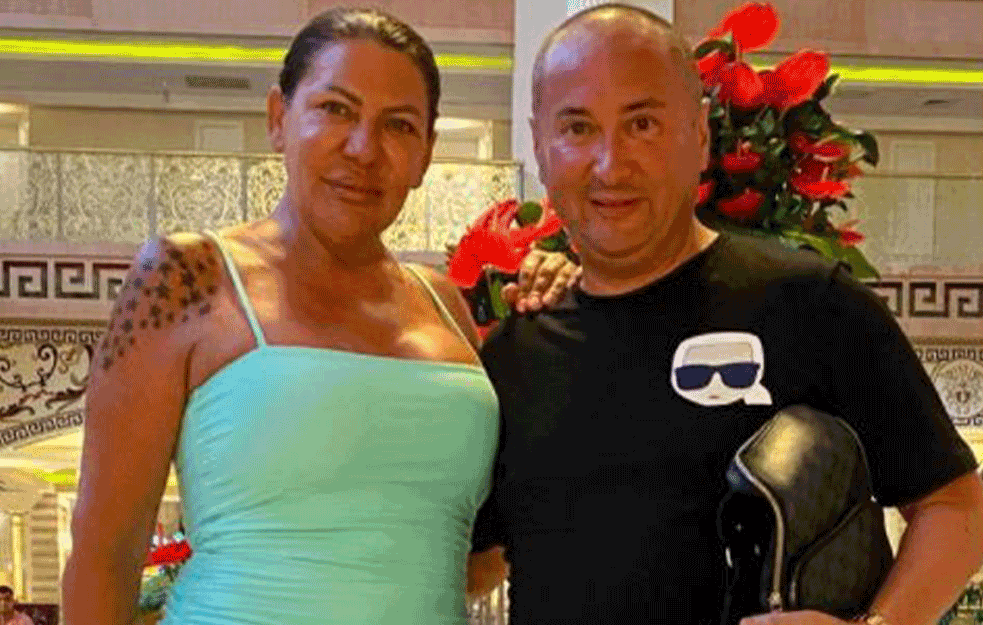 SLAVLJE U ĐANIJEVOM DOMU: Trajkovići slave SREBRNU SVADBU! (FOTO+VIDEO)