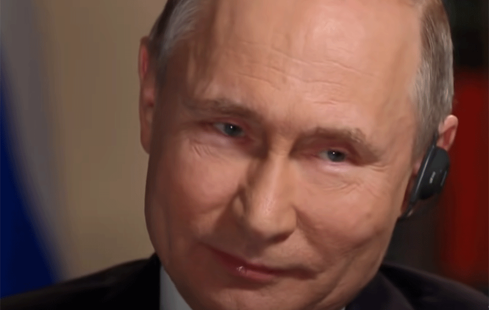 Vladimir Putin: Svi žele da nas negde 'ujedu', oni koji to nameravaju trebalo bi da znaju da ćemo SVIMA IZBITI ZUBE!
