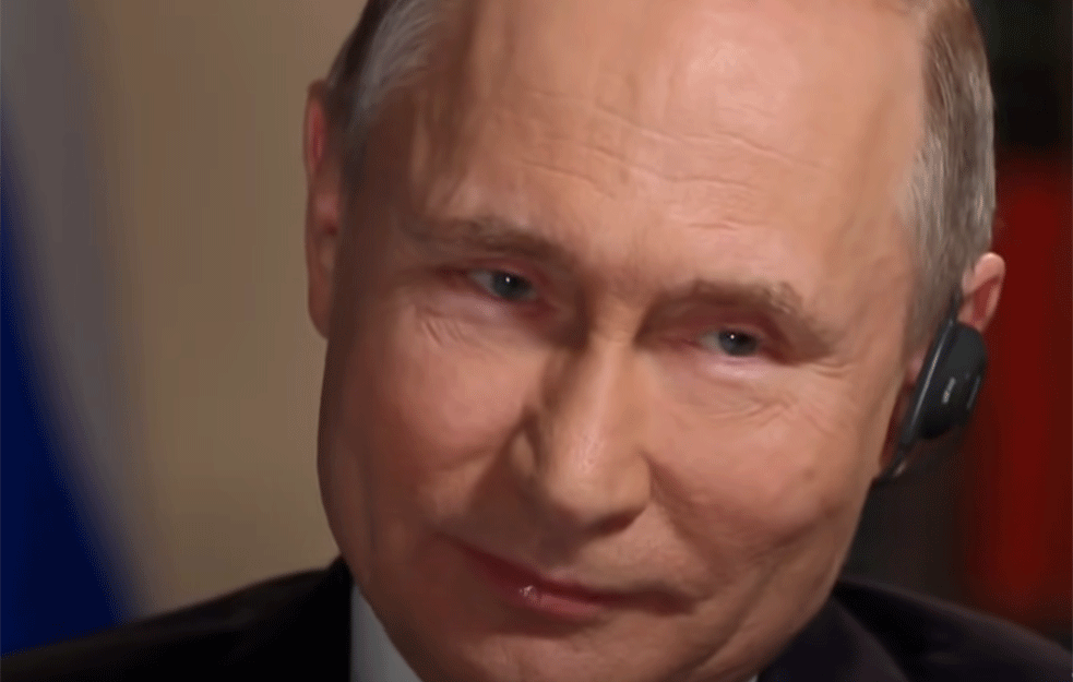 UČENIK U ŠKOLI REKAO PUTINU DA JE POGREŠIO: Predsednik mu se zahvalio a direktor pobesneo!