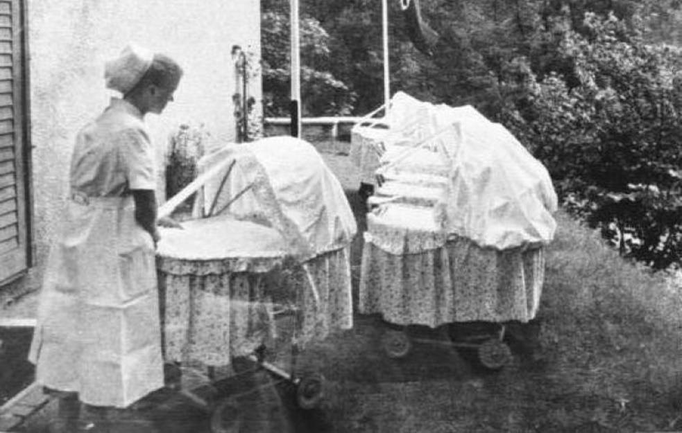 STOTINE HILJADA SLOVENSKE DECE JE GERMANIZOVANO U DRUGOM SVETSKOM RATU: Tajni projekat '<span style='color:red;'><b>Lebensborn</b></span>' kojim se stvarala ARIJEVSKA RASA