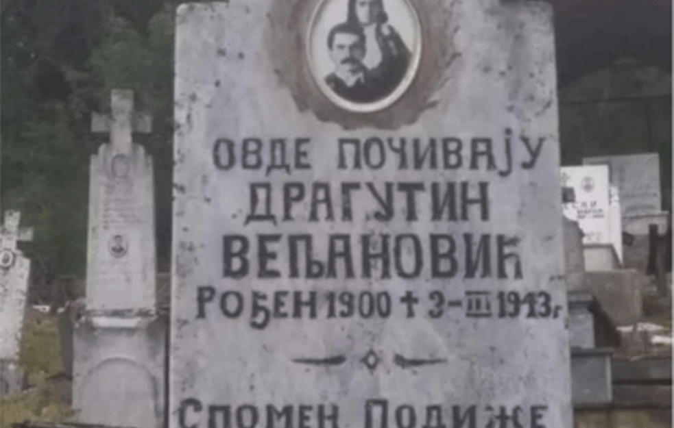 Kako su za vreme SFRJ Srbi postajali Makedonci? Jedan nadgrobni spomenik rečiti je primer zatiranja nacionalnog identiteta Srba (FOTO)