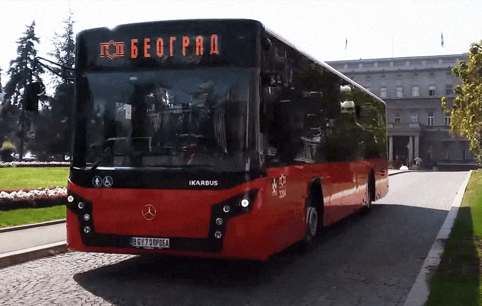 UHAPŠEN MANIJAK KOJI JE NAPADAO DEVOJKE U AUTOBUSU: <span style='color:red;'><b>Vučitrn</b></span>ac spopadao žene po MIRIJEVU! 