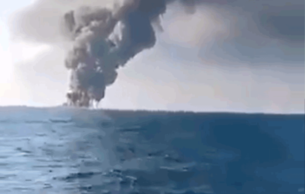 Potonuo najveći brod ratne mornarice Irana – posada se spasla