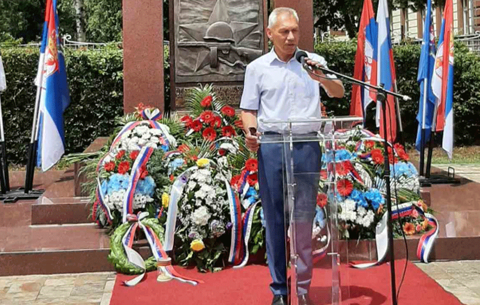 Ambasador Rusije poslao jasnu poruku u autokaravanu: Danas je dan tuge! Srbi i Rusi su pobedili Nemce, nastavljamo borbu (VIDEO)