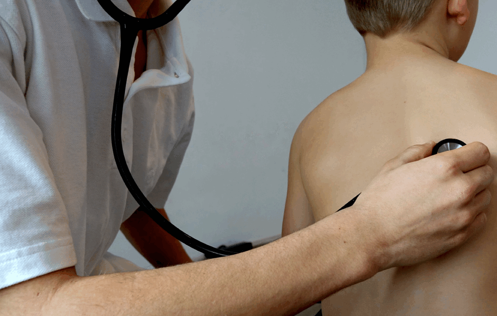 <span style='color:red;'><b>NOVI VIRUS</b></span> HARA MEĐU DECOM U BEOGRADSKIM VRTIĆIMA: Može da dovede do težih kliničkih slika, a OVO su SIMPTOMI! 

