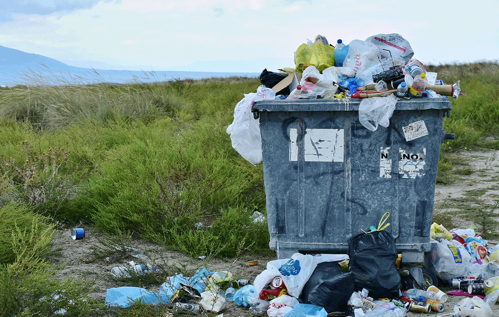 GLOBALNI PROBLEM MOŽE DA SE DRŽI POD KONTROLOM: Rešenje za plastični otpad postoji, ALI SE IGNORIŠE!   
 
