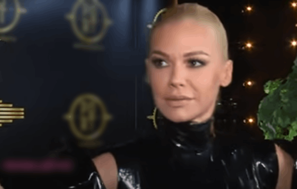 OVAKO JE IZGLEDALA BEKVALAC PRE ESTRADNE KARIJERE: Slika sedamnaestogodišnje Nataše usijala internet (FOTO)
