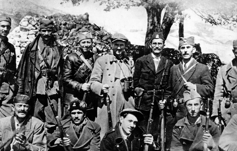 CRNA GORA SLAVI VELIKI JUBILEJ! 80 godina od ustanka, najmasovnijeg odgovora jednog evropskog naroda na FAŠISTIČKU TIRANIJU!

