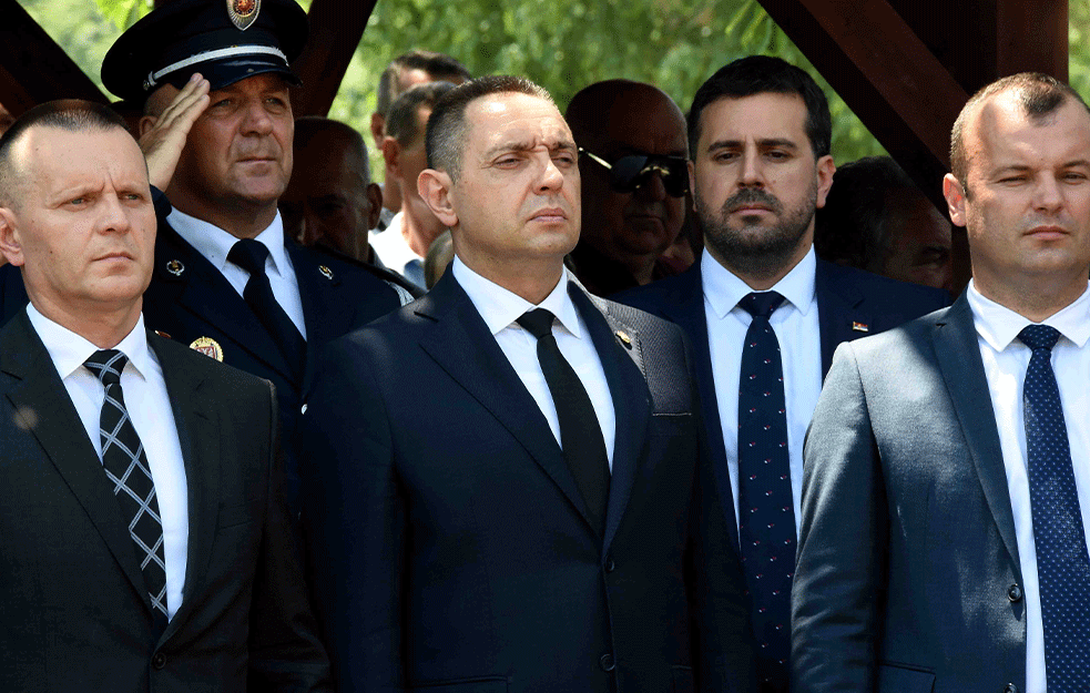 VULIN: Država Srbija će dati sve od sebe da rasvetli pokušaj ubistva Aleksandra Vučića u <span style='color:red;'><b>Potočari</b></span>ma!