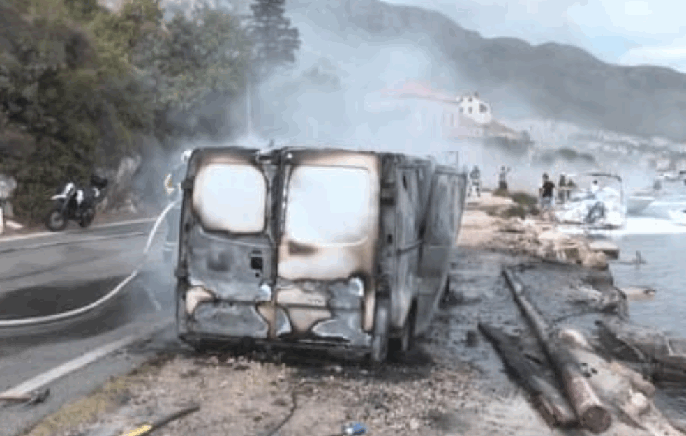 VELIKI POŽAR KOD DUBROVNIKA: Vatra izbila zbog pretakanja goriva, IZGORELI GLISERI I AUTOMOBILI! (VIDEO) 
