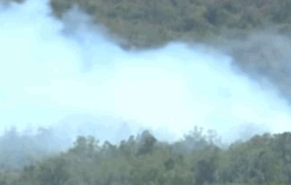 POŽARI BESNE U HERCEGOVINI: Najkritičnije u Bileći, vatrogasci na terenu, čekaju se helikopteri! (VIDEO) 

