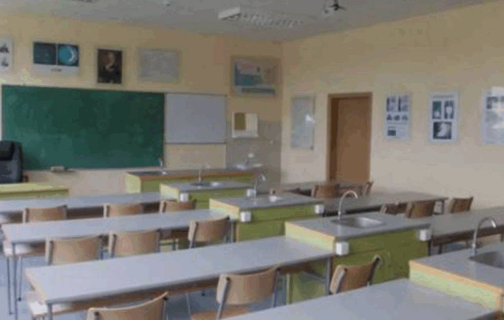PRVI PUT U ISTORIJI! Školska godina u Srbiji počinje uz himnu "Bože pravde"