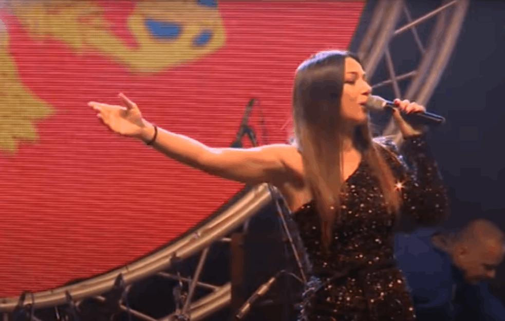 VRATILI JE SA GRANICE: Jadranka Barjaktarović nakon zabrane ulaska u Srbiju, nije mogla da peva ni u komšiluku