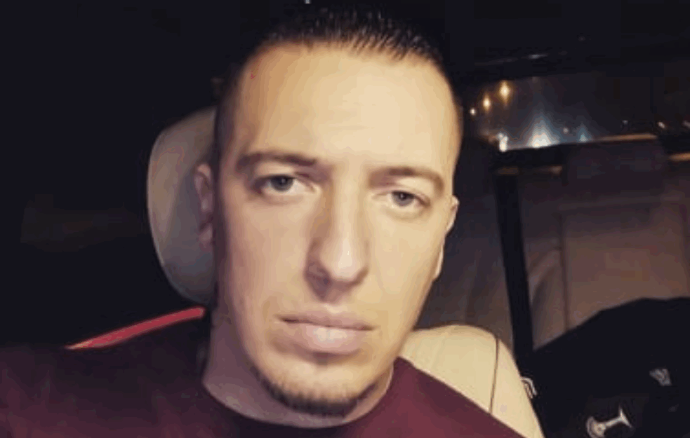 NEVEROVATNA SUDBINA AMARA <span style='color:red;'><b>GILE</b></span>TA: Sve TRAGEDIJE u kojima je pevač za dlaku IZBEGAO SMRT! 
