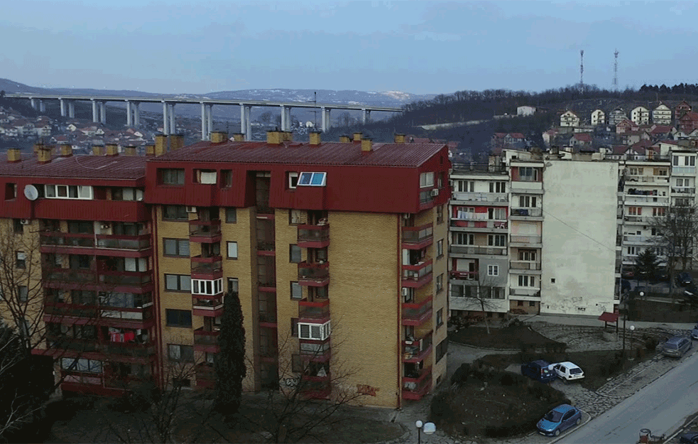DEČAK KOJEG JE KOD VLADIČINOG HANA OTAC <span style='color:red;'><b>UDARIO KOLIMA</b></span> USKORO IZLAZI IZ BOLNICE: Osmogodišnjak jači od najtežih povreda!  