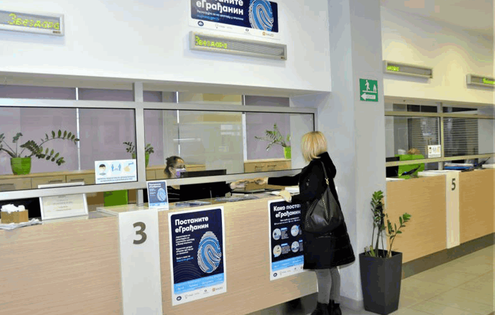 AKO NEMATE OVA DOKUMENTA PRI RUCI, NE SMEJU DA VAS VRATE SA Š<span style='color:red;'><b>ALTERA</b></span>! Šta je dobro donela elektronska razmena podataka