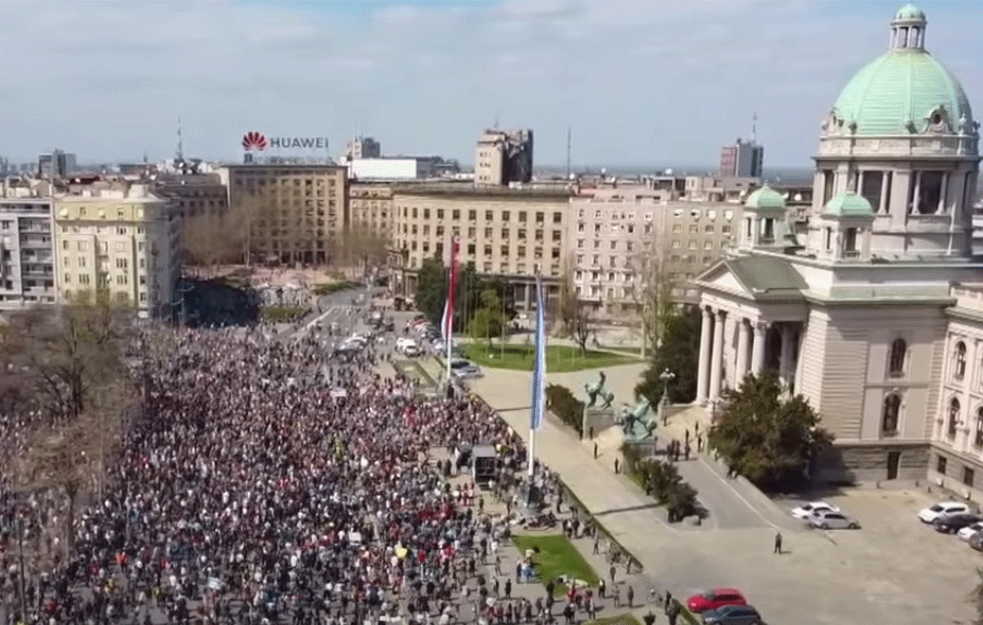 DAN ZA USTANAK Najmasovniji protest ekologa uživo na Glasu: Ovog leta smo ostali žedni, udišemo <span style='color:red;'><b>toksičan</b></span> vazduh, a zemlja se rasprodaje