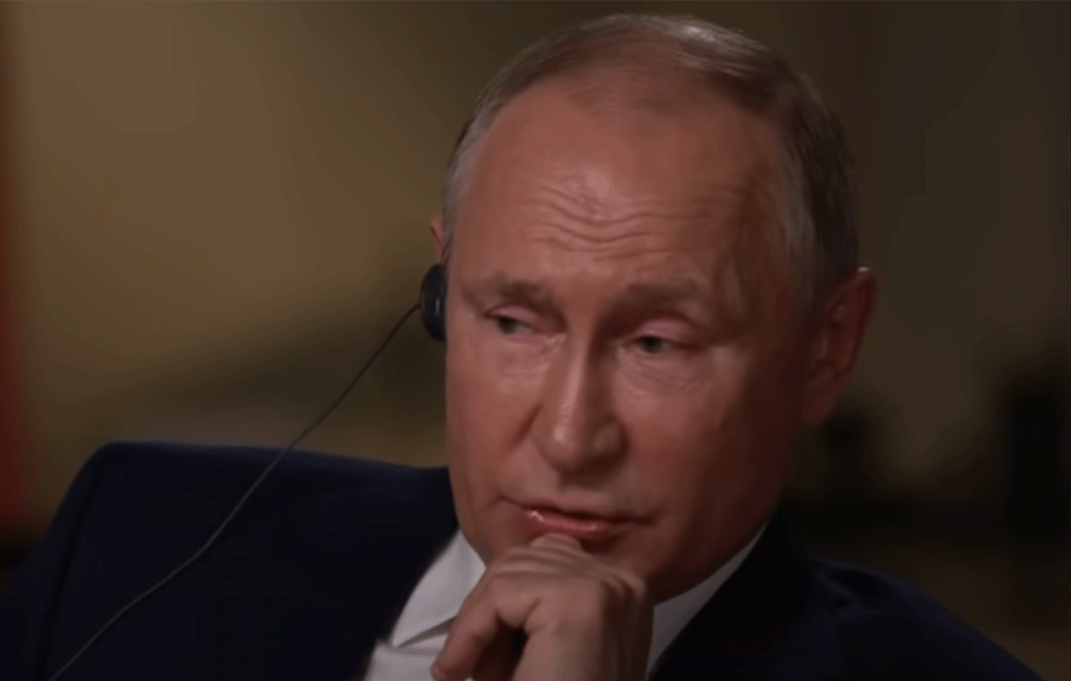 PUTIN GLASAO IZ IZOLACIJE: Mnogo zaraženih u krugu ruskog predsednika