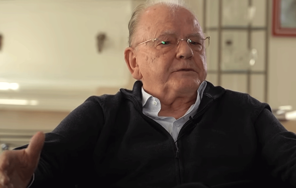 ŽELJKO OBRADOVIĆ SE EMOTIVNIM REČIMA OPROSTIO OD DUDE IVKOVIĆA: Otišao je čovek koji je meni bio sve, učitelj, <span style='color:red;'><b>mentor</b></span>, prijatelj, kum! 

