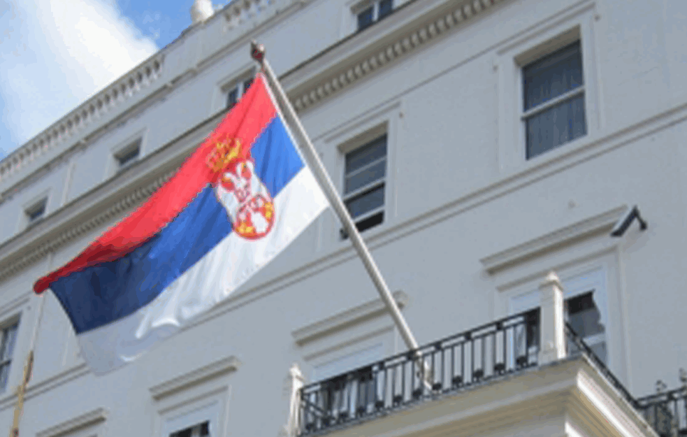 `PROKLETA ĐUBRAD, SRPSKI NAROD! POBIĆU VAS...` <span style='color:red;'><b>Preteća poruka</b></span> ambasadi Srbije u Švajcarskoj  