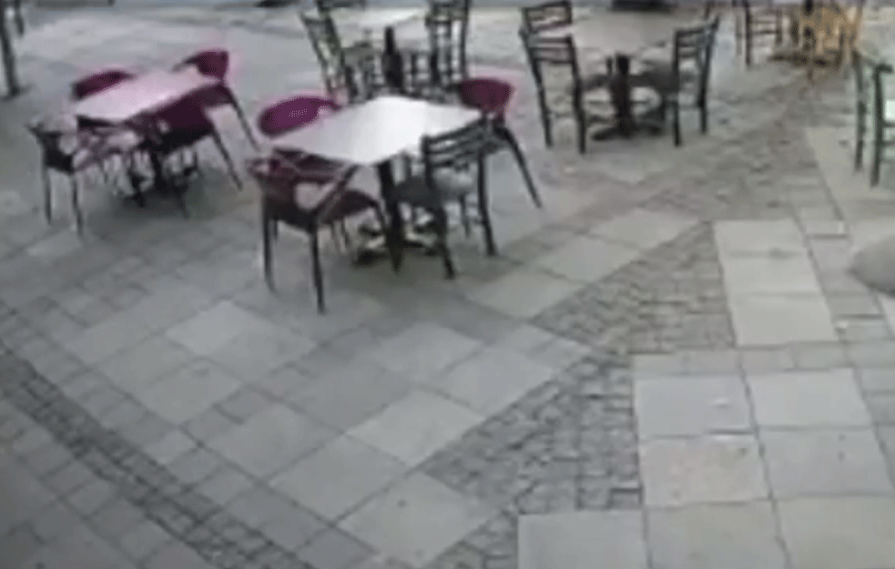 ISPLIVAO SNIMAK STRAVIČNOG UDESA U CENTRU BEOGRADA: Zaleteo se pa udario u ZGRADU! (VIDEO) 