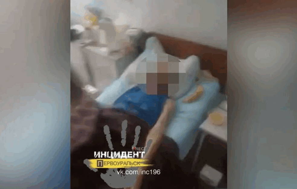 UZNEMIRUJUĆE! HOROR SNIMAK! Pacijent LEŽI MRTAV u bolnici, oko njega NIGDE NIKO od lekara i sestara! (VIDEO)