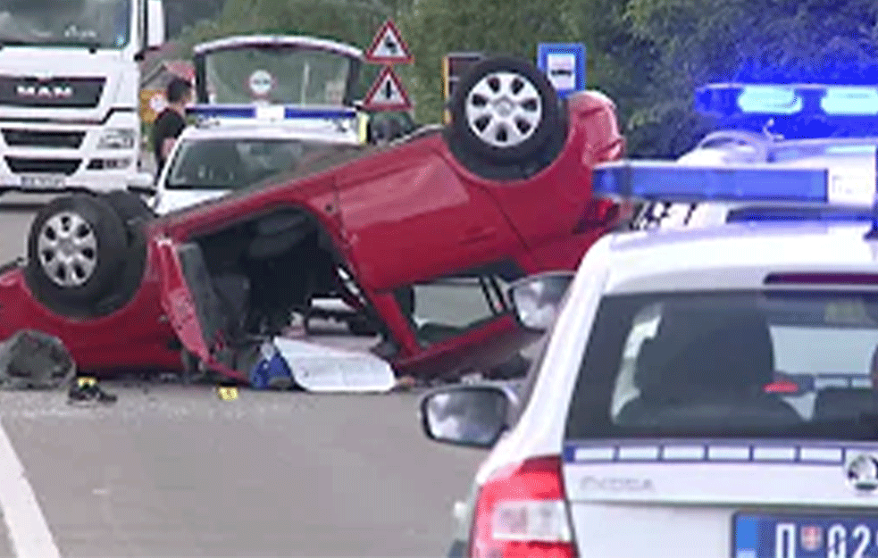 U teškoj saobraćajnoj nesreći kod Barajeva poginuo muškarac! 