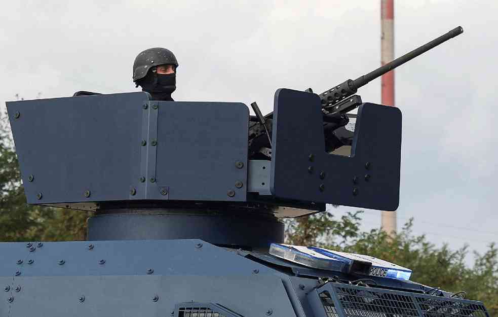 Mreža SAFE JOURNALIST osudila današnji napad u Kosovskoj Mitrovici: Od policije Kosova traži da zaštiti novinare! (FOTO)