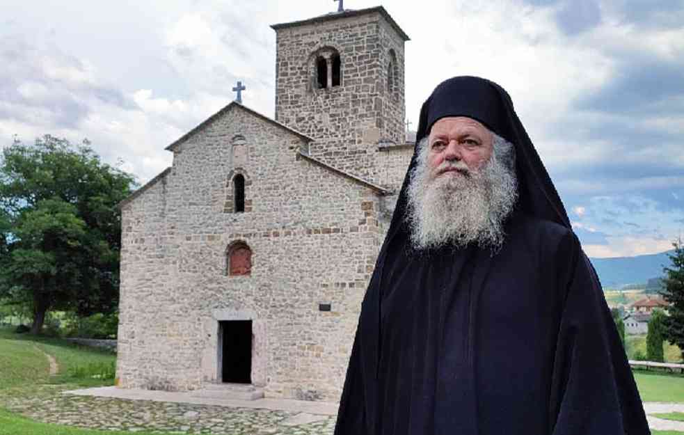 Pravoslavni vernici se oprostili od monaha Serafima iz manastira Đurđevi stupovi