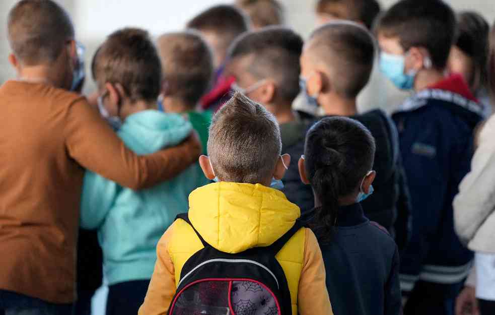 TIODOROVIĆ OŠTRO PO RODITELJIMA I PROFESORIMA: Deca dolaze bolesna u školu, odgovornost za dalje širenje epidemije zna se kome pripada