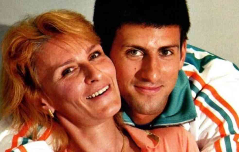 OVAKVU PODRŠKU MAJKE MOGU SVI DA PRIŽELJKUJU: Ali u jednoj stvari Dijana Đoković ne može da se složi sa Jelenom i Novakom (FOTO) 
