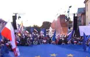 ŠAMARČINA EU POLJSKOJ! Kazna od milion evra dnevno zbog <span style='color:red;'><b>reforme pravosuđa</b></span>! (VIDEO)