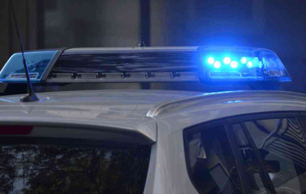 SAMOUBISTVO U SOMBORU: Mladić se bacio sa zgrade tržnog centra! 